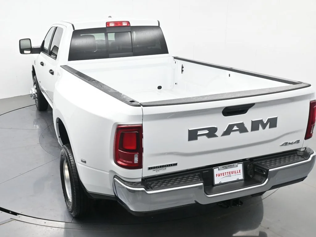 New 2026 Bright White Clear-Coat Exterior Paint RAM Big Horn image 29