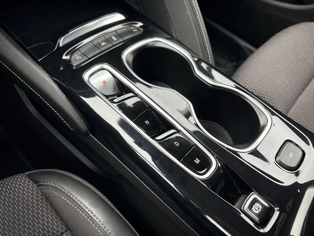 Used 2022 Black Buick Preferred image 19
