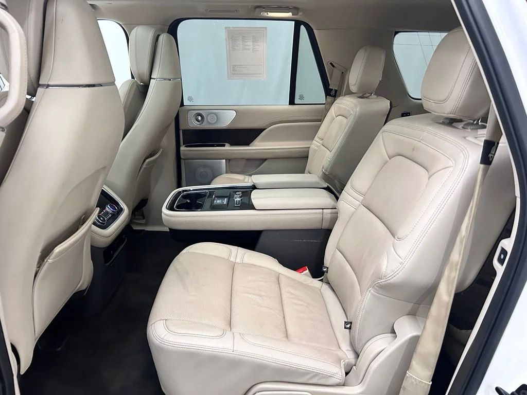 Used 2020 White Lincoln Reserve image 14