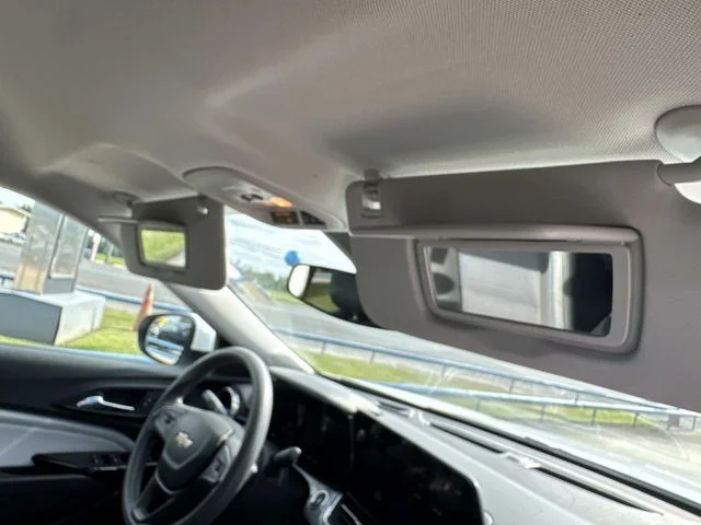 Used 2025 White Chevrolet LT image 43