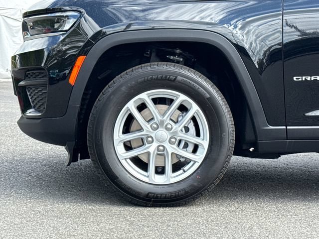 New 2026 Diamond Black Crystal Pearlcoat Jeep Laredo X image 6