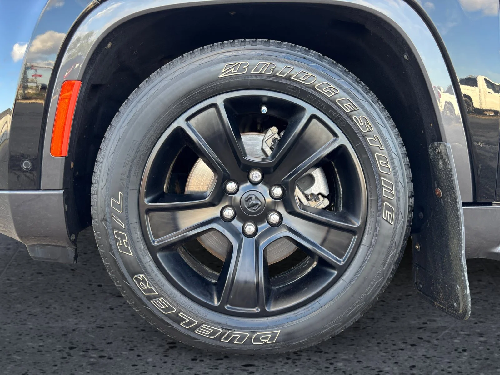 Used 2022 Black Jeep Series III image 9