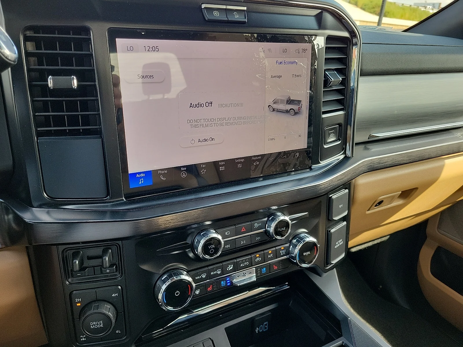 New 2026 Carbonized Gray Metallic Ford F-350&reg; Lariat&reg; image 15