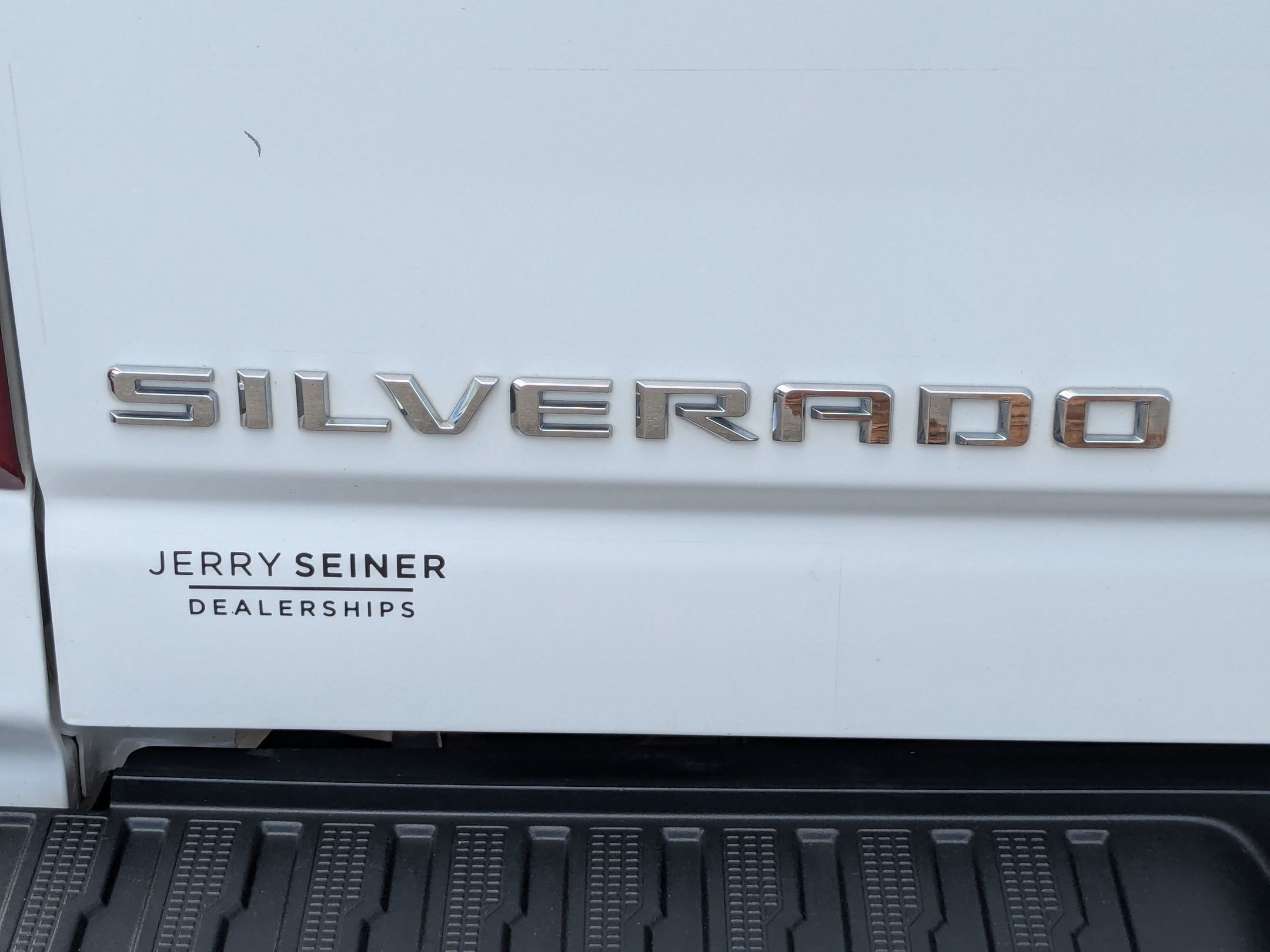 2022 Chevrolet Silverado 3500HD LT - Photo 13