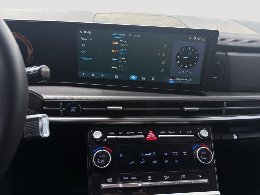 Used 2024 Black Hyundai SEL image 16