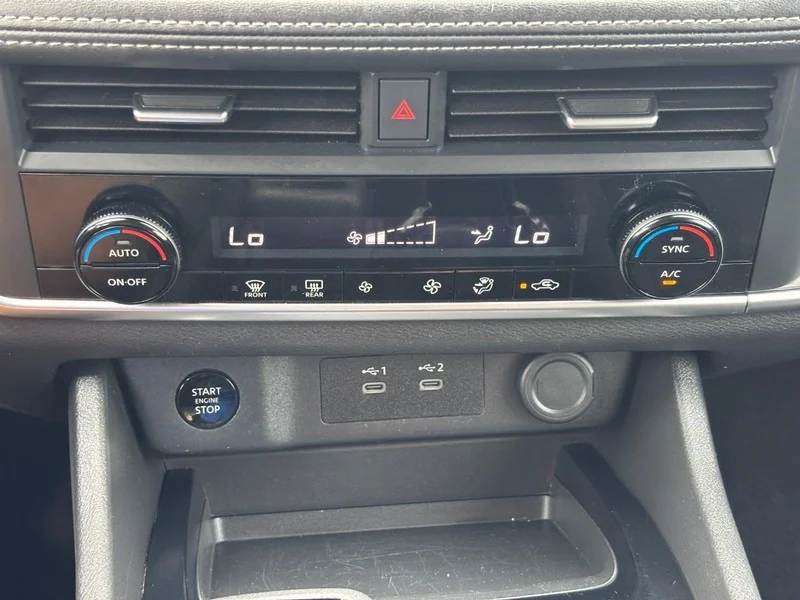 Used 2024 Gray Nissan SV image 21
