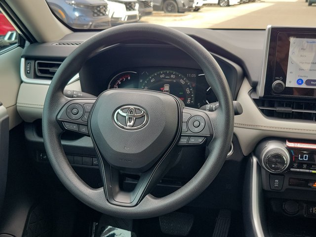 Used 2025 Silver Sky Metallic Toyota XLE image 17