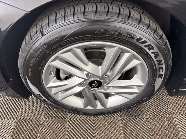 Used 2019 Black Hyundai SEL image 26