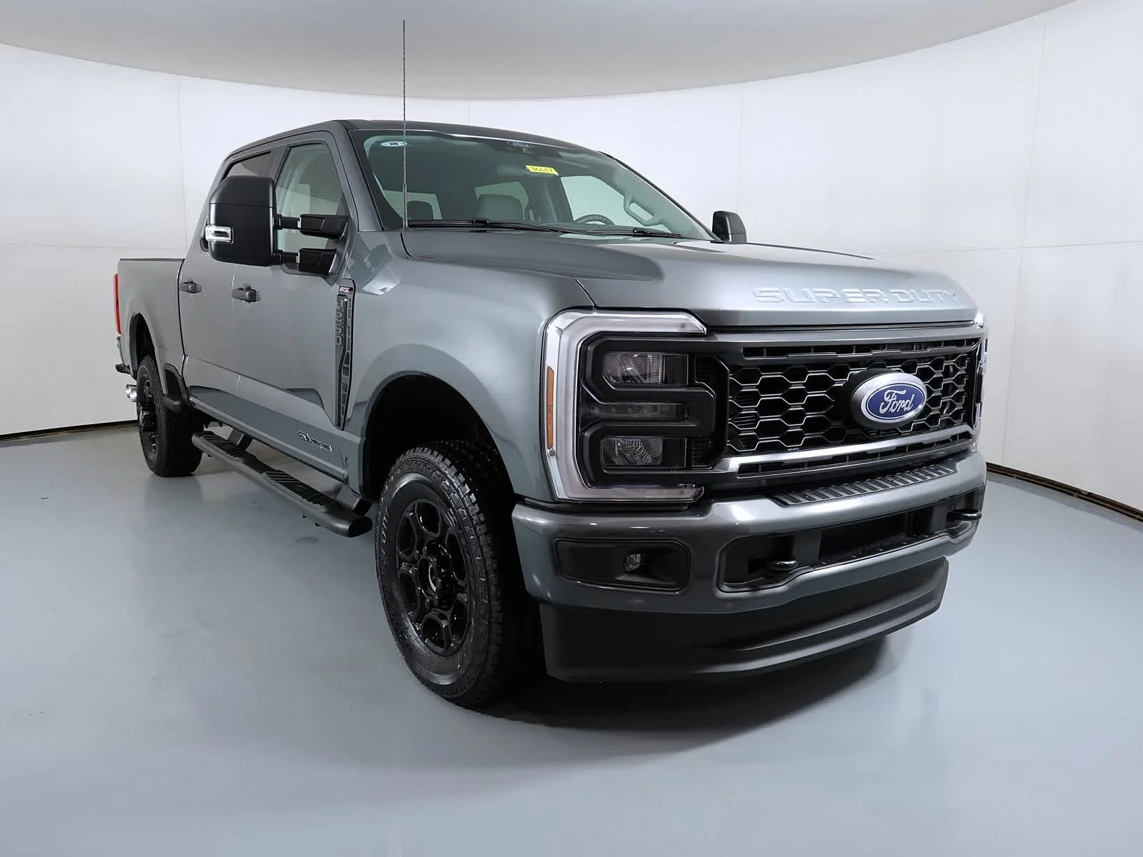 2026 Ford F-250 XL 4x4 Crew Cab 6-3/4' Box's photo
