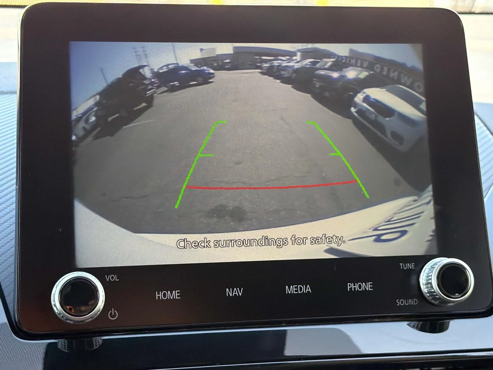 Used 2025 White Diamond Mitsubishi SE image 26