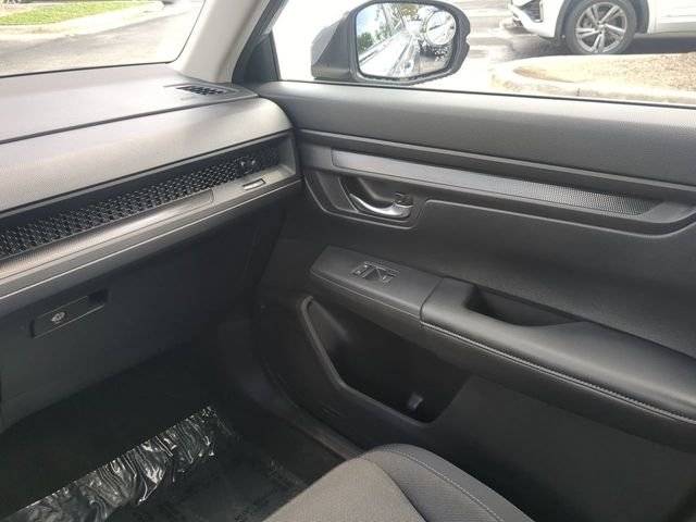 2025 Honda CR-V LX - Photo 18