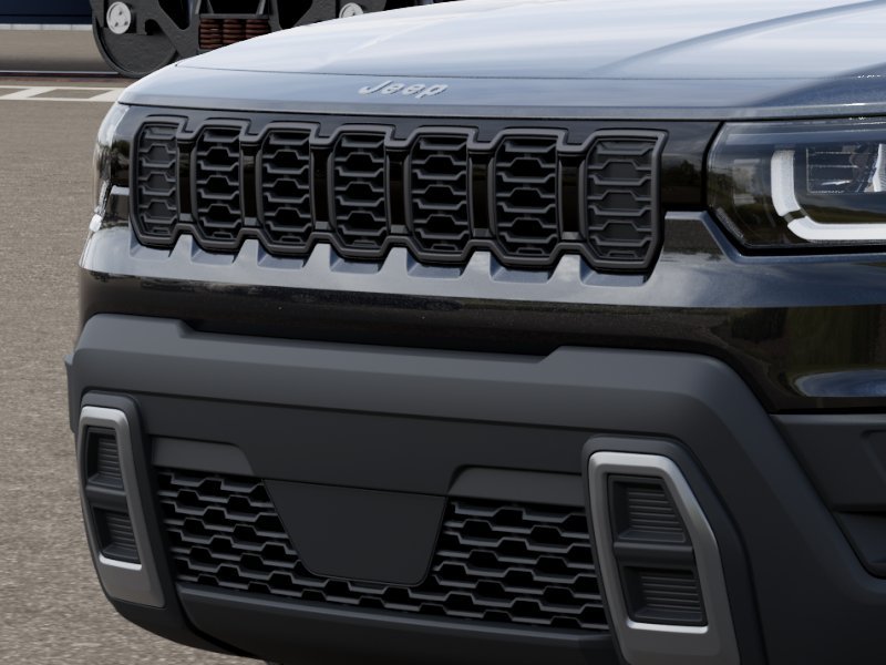 New 2027 Diamond Black Crystal Pearl-Coat Paint Jeep Laredo image 7