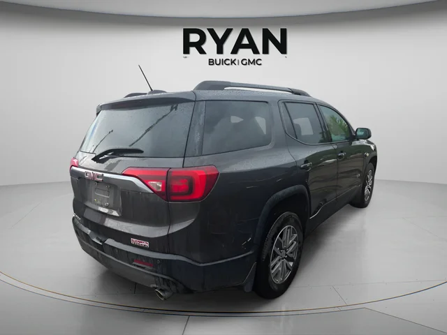 Used 2017 Silver GMC SLE-2 image 2