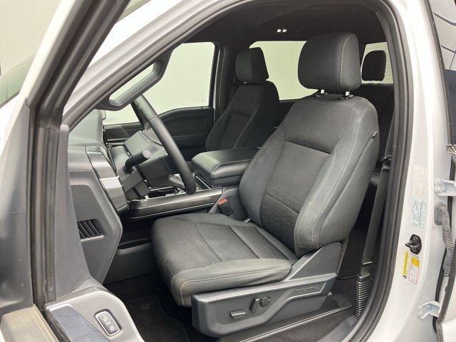 Used 2023 Oxford White Ford XLT image 16