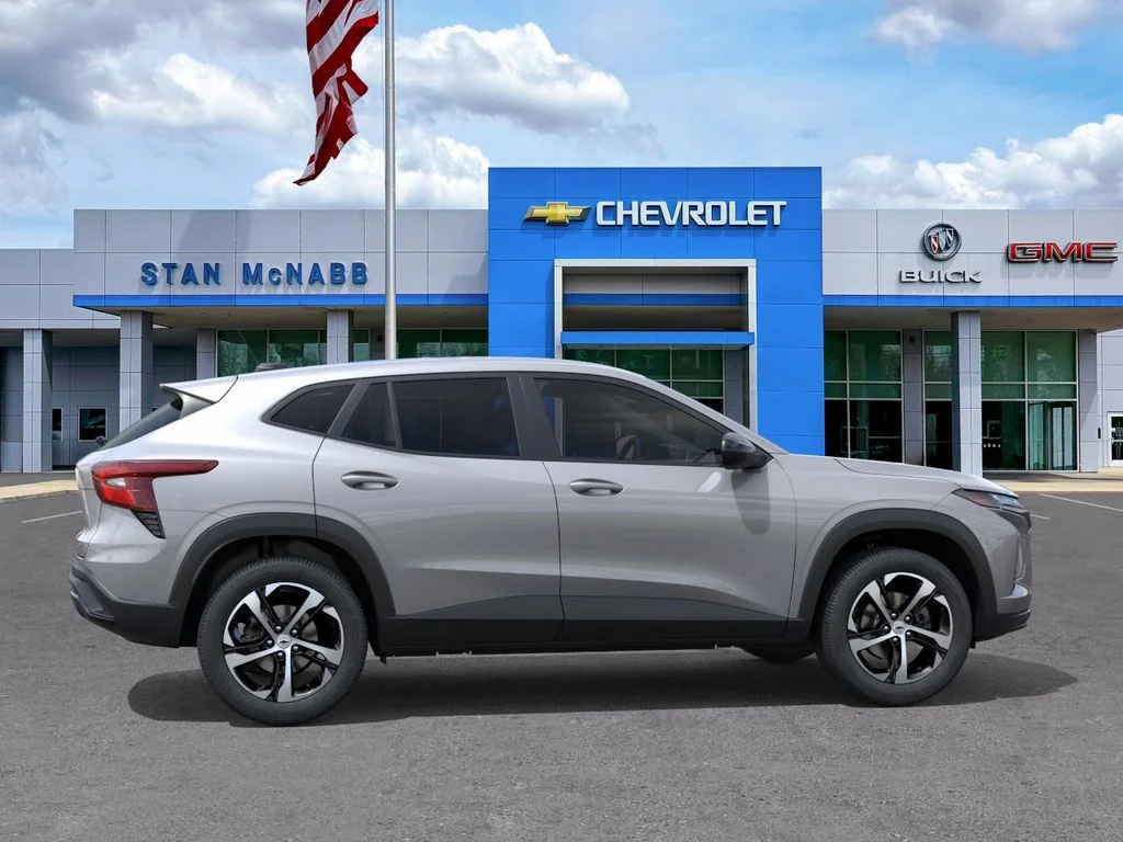 New 2026 Sterling Gray Metallic Chevrolet 1RS image 5