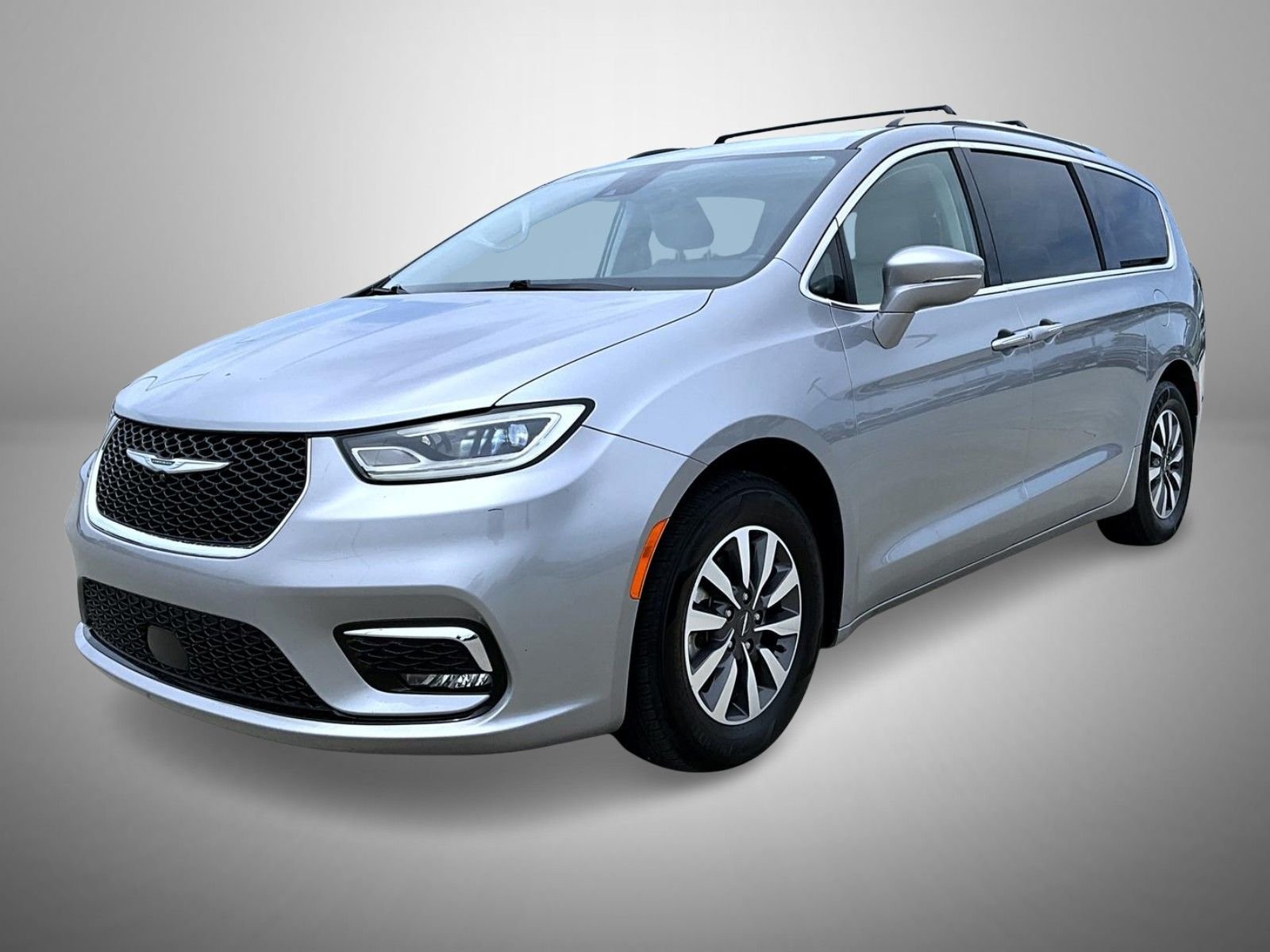 2021 Chrysler Pacifica Touring L's photo