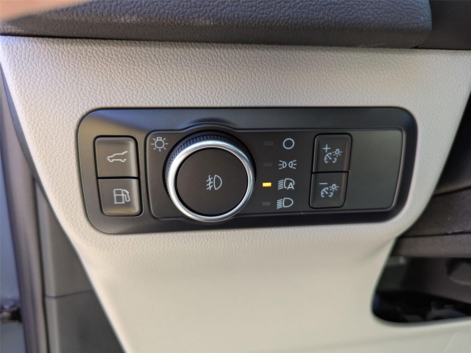 New 2025 Vapor Blue Metallic Ford PHEV image 17
