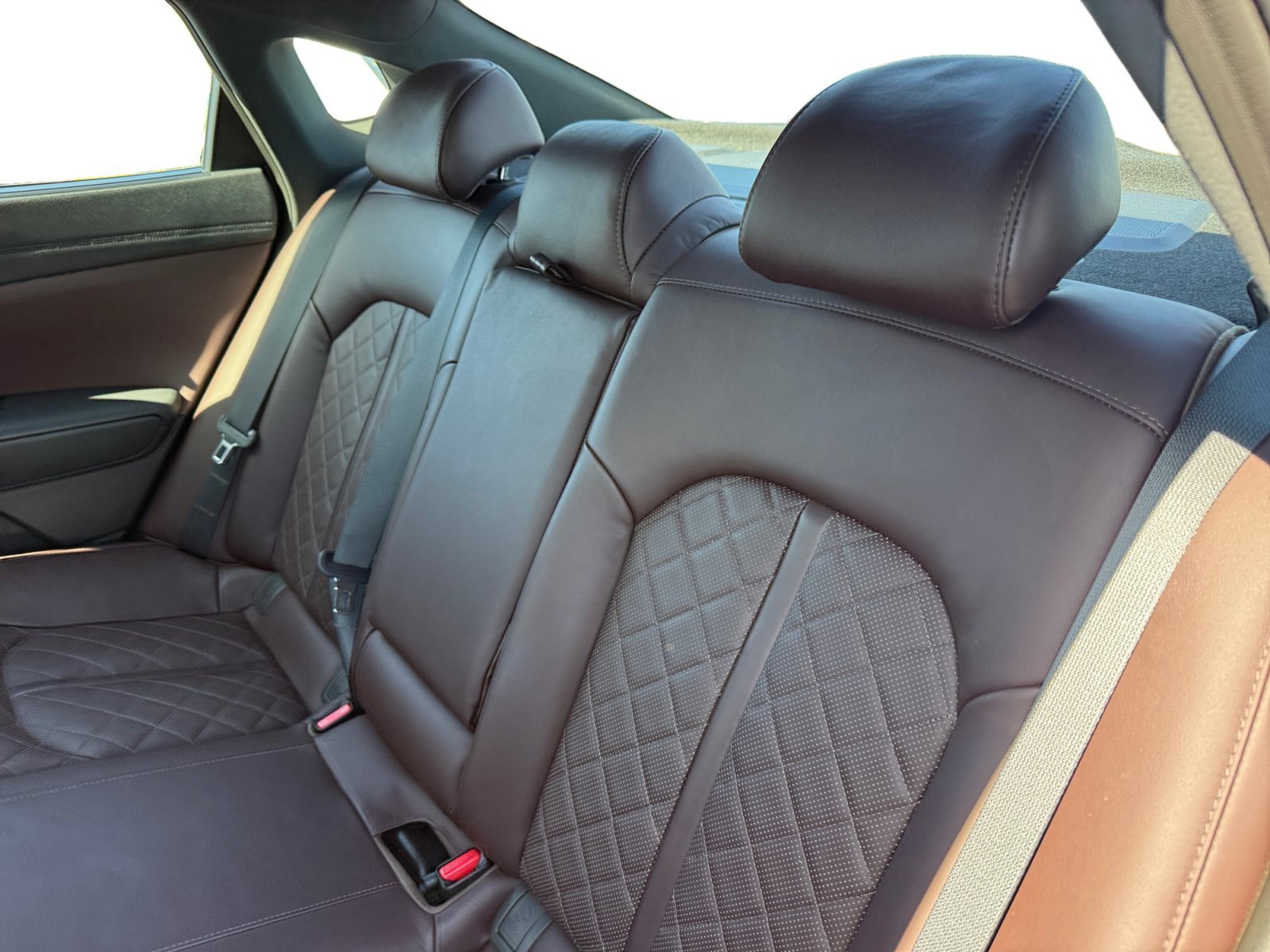 Used 2016 Titanium Gray Kia SXL image 16