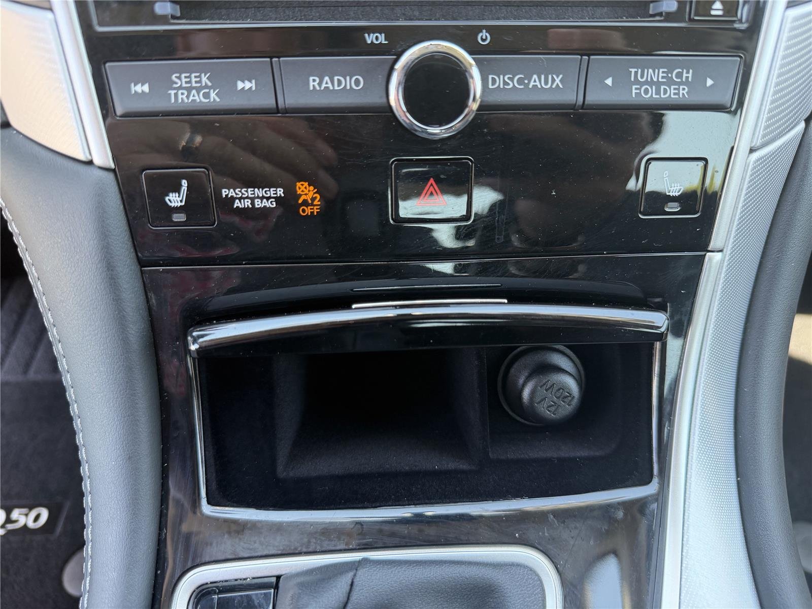 Used 2023 Grand Blue INFINITI LUXE image 8