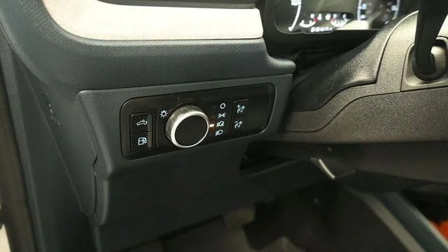 Used 2024 Oxford White Ford XLT image 14