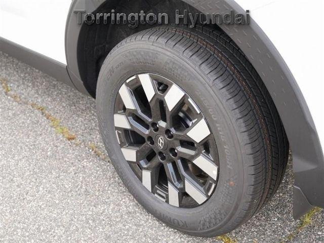 2025 Hyundai Santa Cruz SE - Photo 11