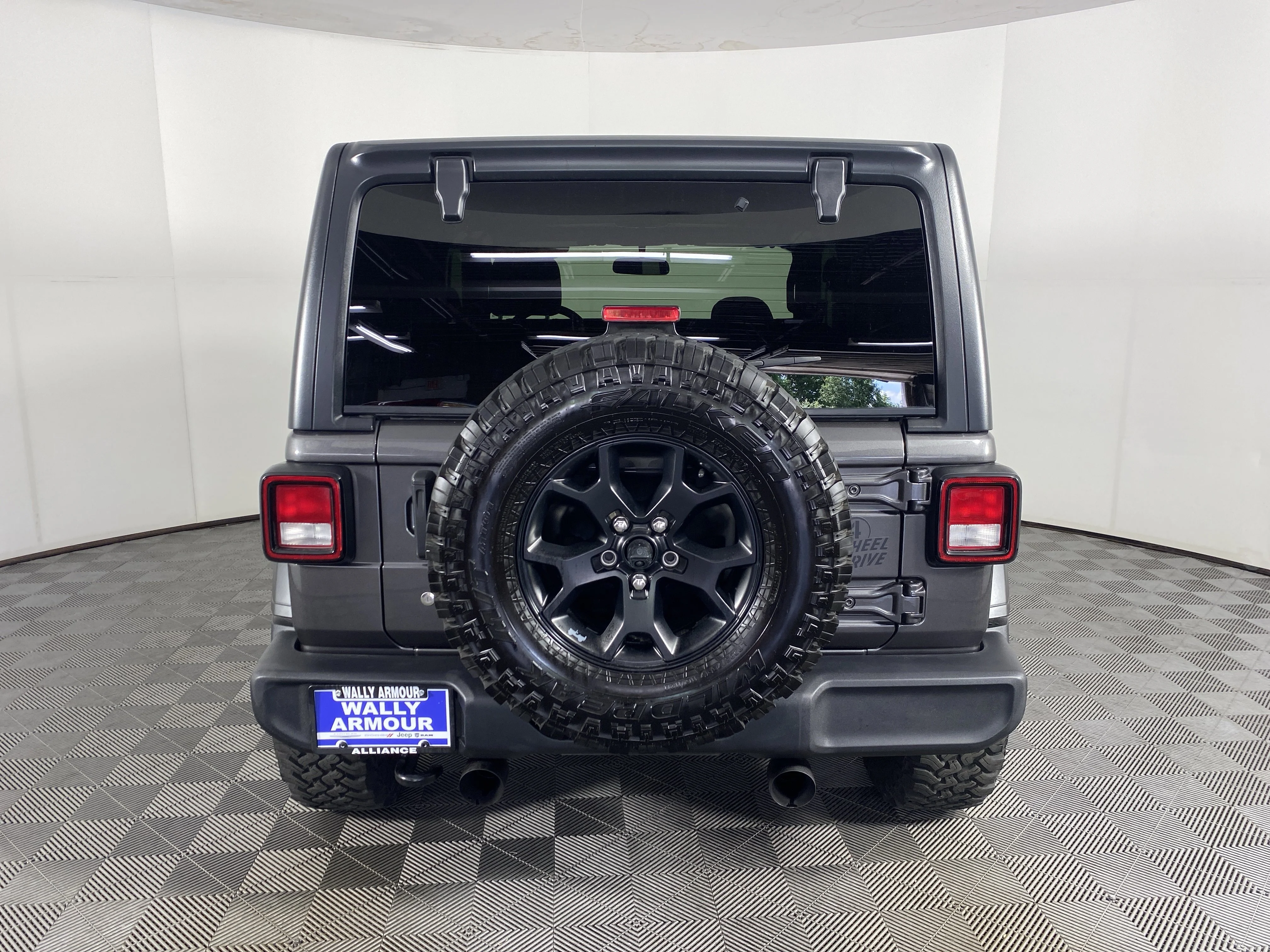 Used 2021 Granite Crystal Metallic Clearcoat Jeep Willys Sport image 7