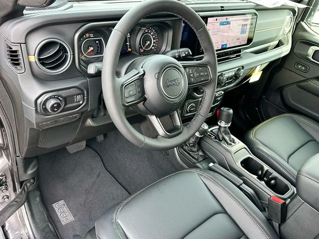 New 2026 Granite Crystal Metallic Clearcoat Jeep Sahara image 7
