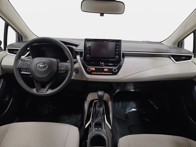 Certified Used 2020  Toyota LE image 9