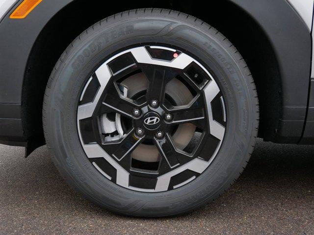 New 2026 Shimmering Silver Hyundai SE image 5