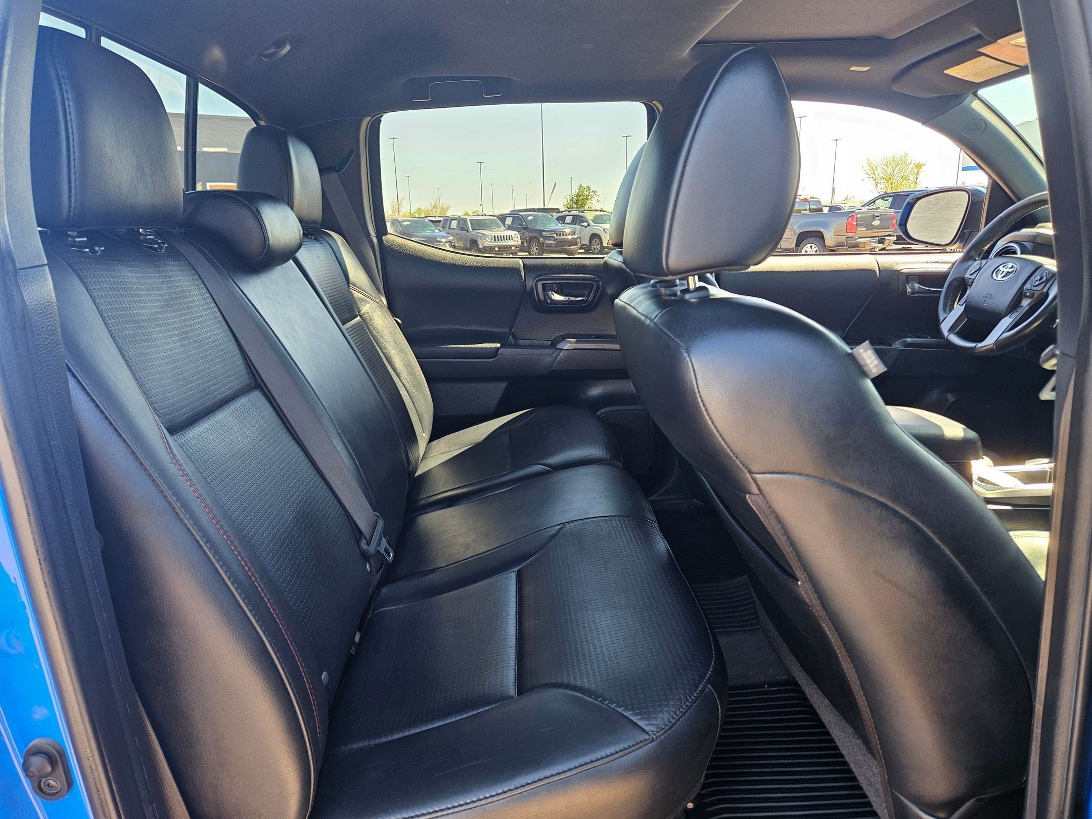 Used 2019 Blue Toyota SR image 25