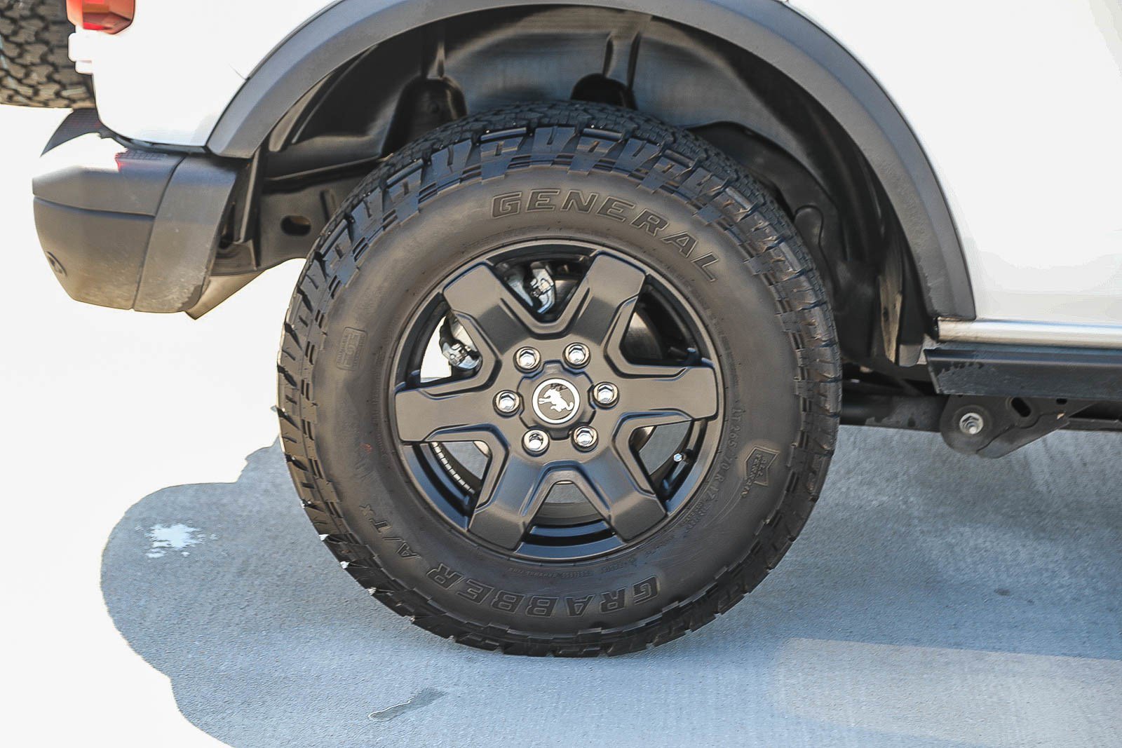 Used 2024 Oxford White Ford Black Diamond image 10