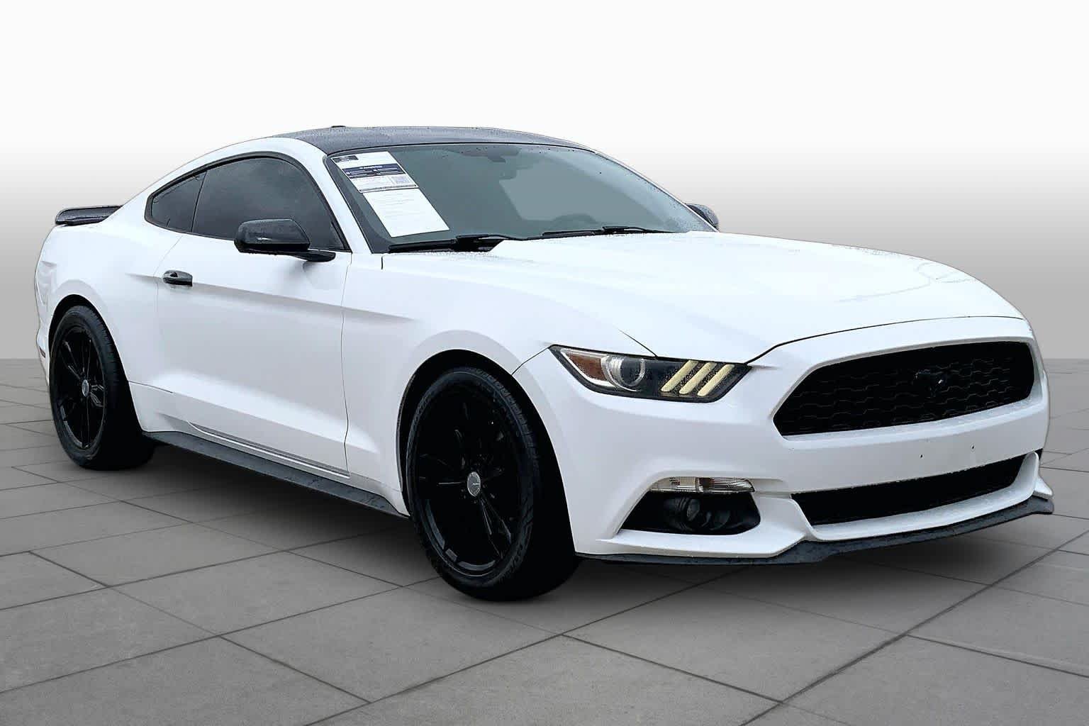Used 2015 Oxford White Ford EcoBoost image 3