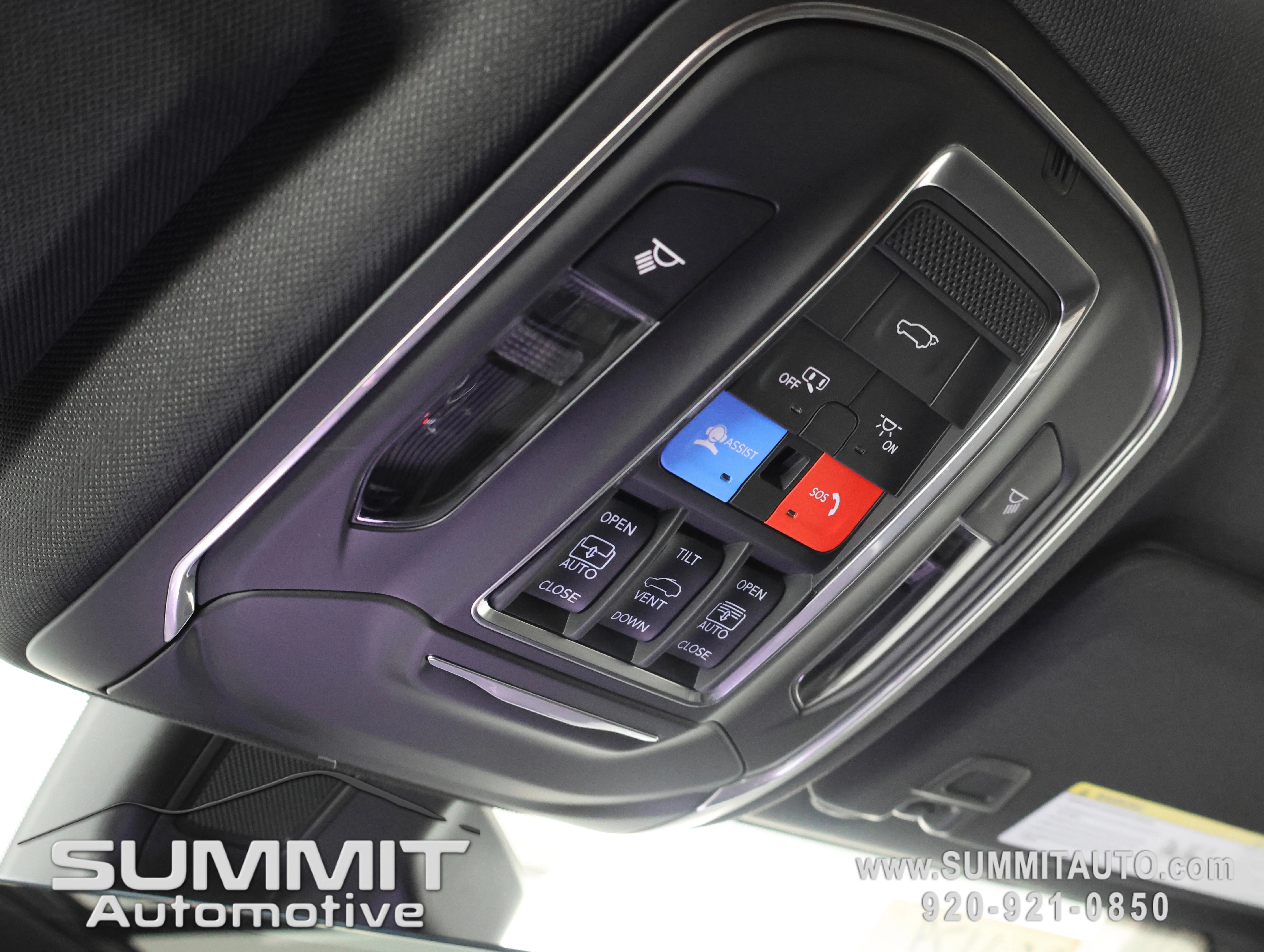 New 2025 Diamond Black Crystal Pearl-Coat Exterior Paint Jeep Limited image 68