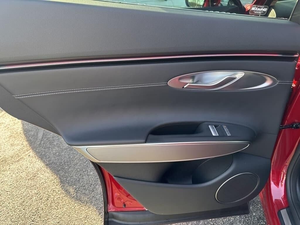 New 2026 Red Genesis 2.5T SELECT image 41