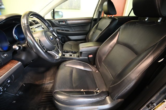 Used 2018 Gray Subaru 2.5i image 8