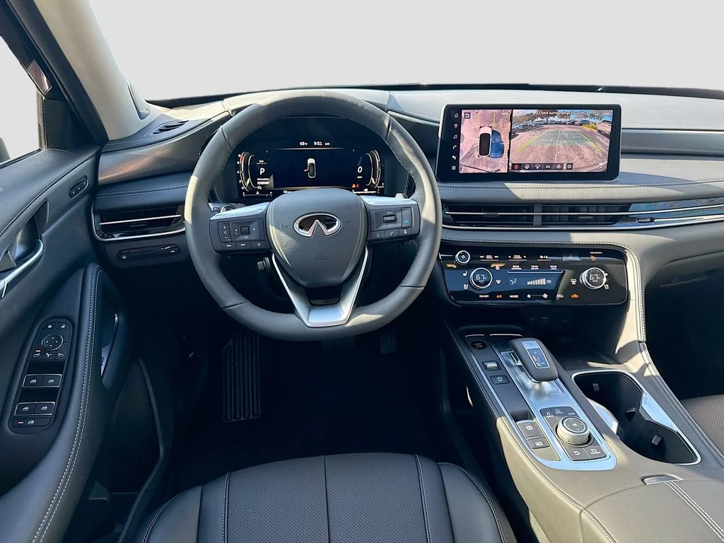 Certified Used 2026 Black INFINITI LUXE image 24