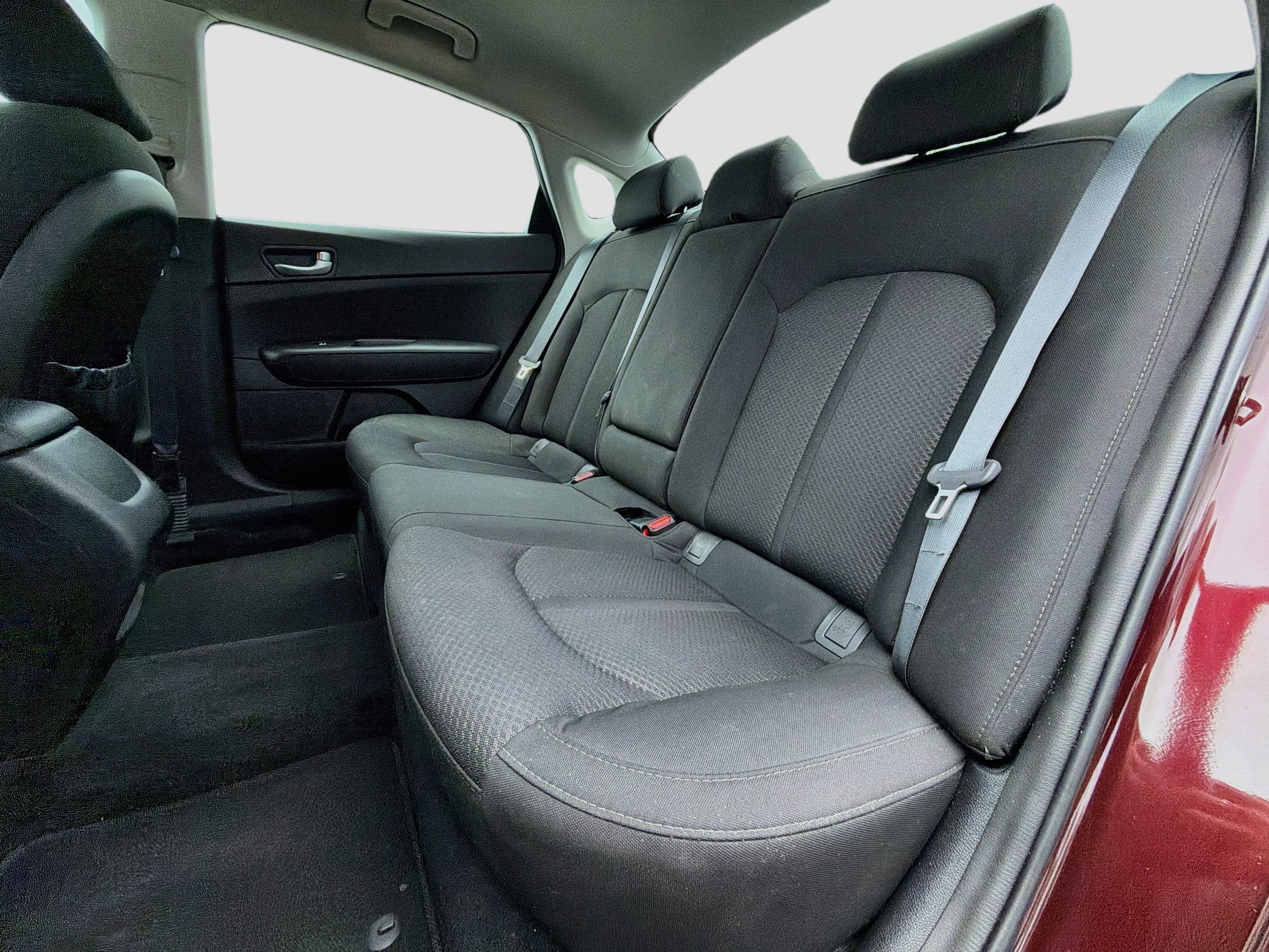 Used 2018 Sangria Kia LX image 18