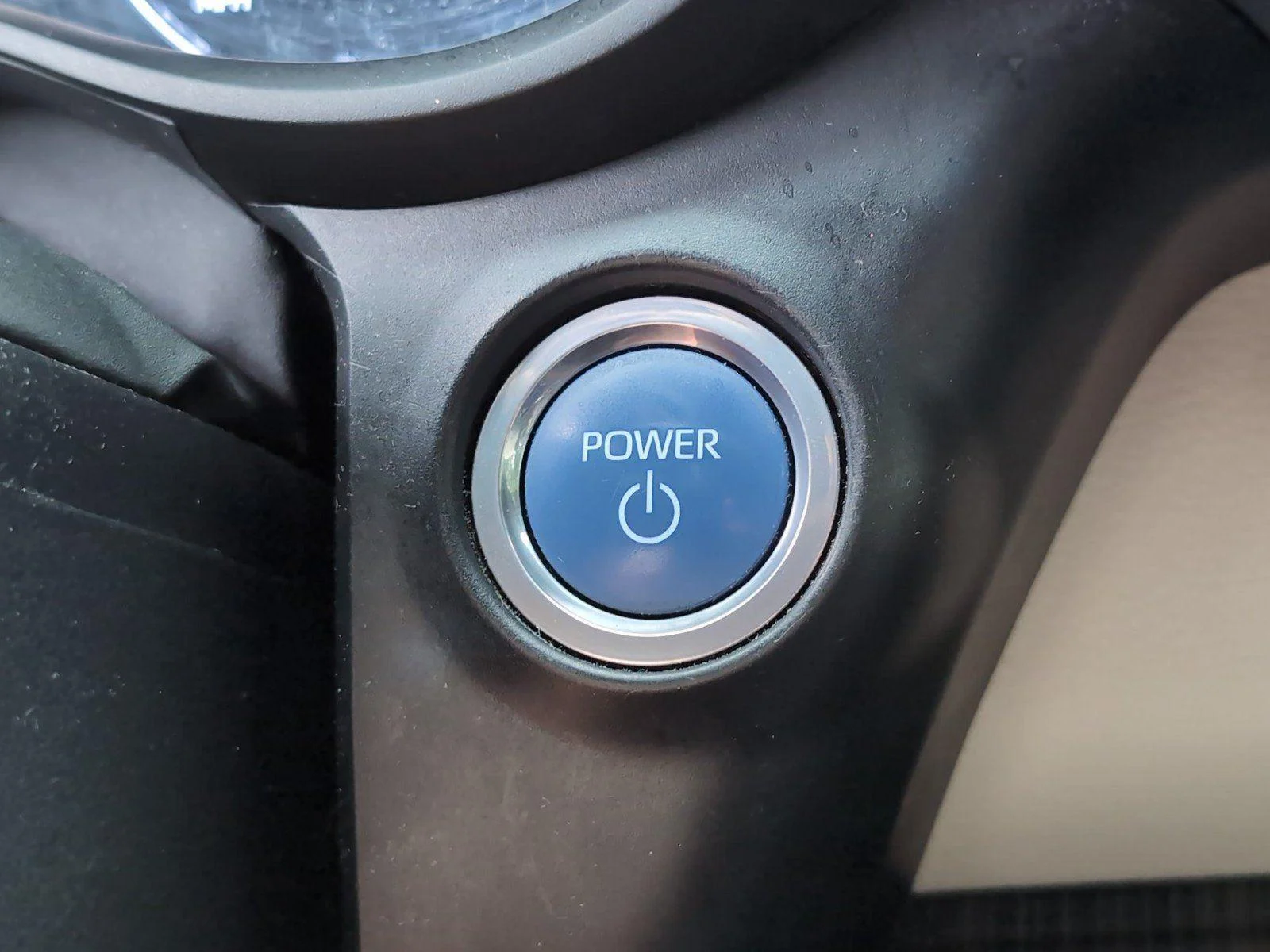 Used 2021 Celestial Silver Metallic Toyota Platinum 7-Passenger image 22