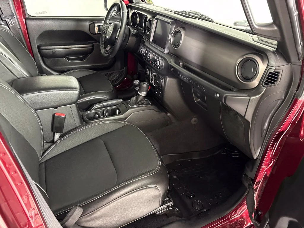 Used 2021 Red Jeep Unlimited Sport image 16