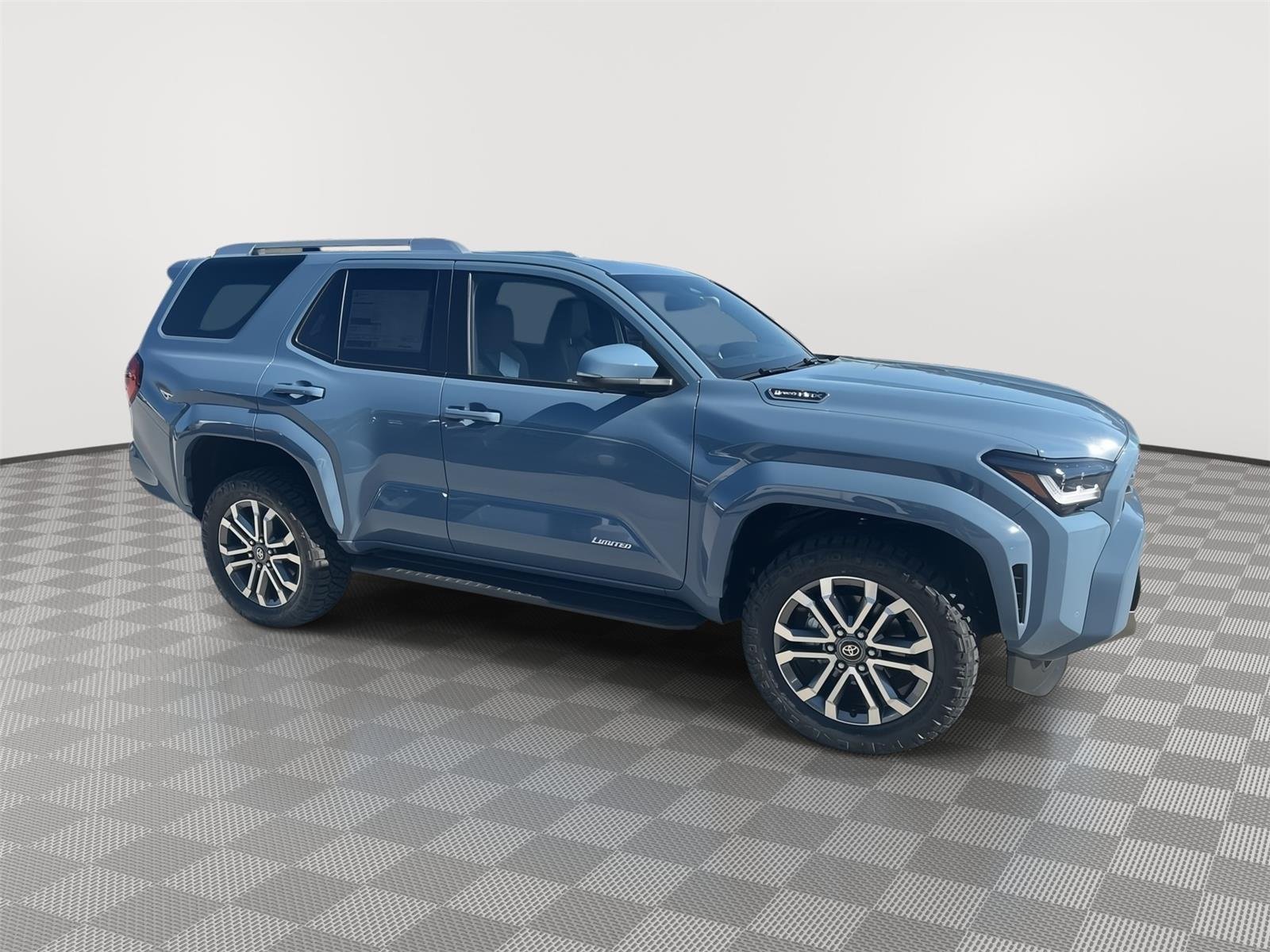 View vehicle photo 3