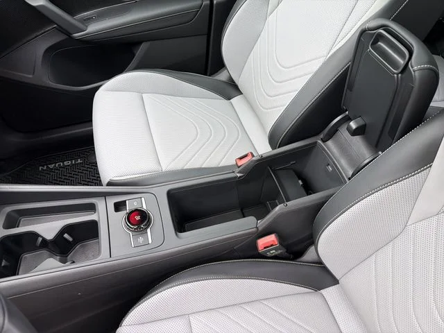 2026 Volkswagen Tiguan SE R-LINE BLACK - Photo 21