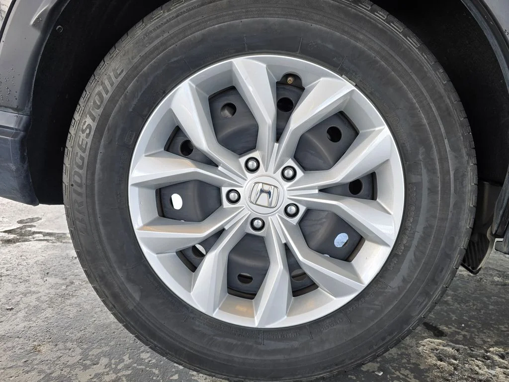 Used 2025  Honda LX image 37