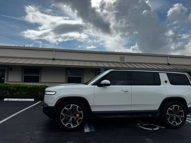 Used 2023 White RIVIAN Adventure image 2