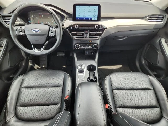 Used 2022 Oxford White Ford SEL image 27