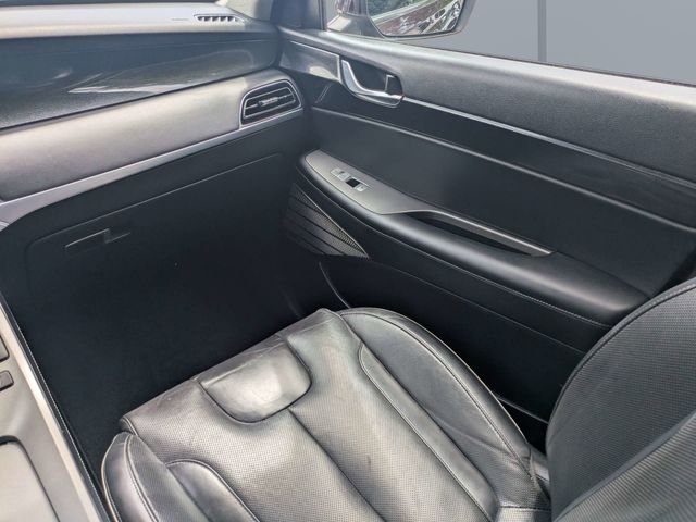 Used 2021 Red Hyundai Limited image 18