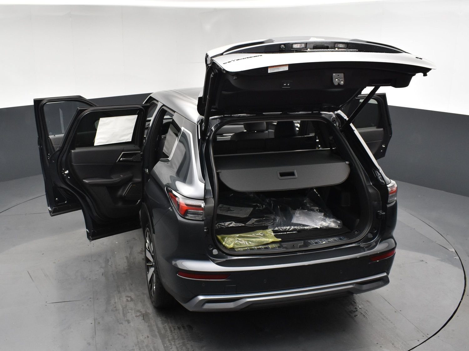 New 2026 Graphite Gray Mitsubishi SE 1.5T 2WD image 27