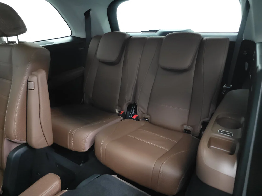 Certified Used 2024 MANUFAKTUR Alpine Gray Mercedes-Benz GLS 580 image 30