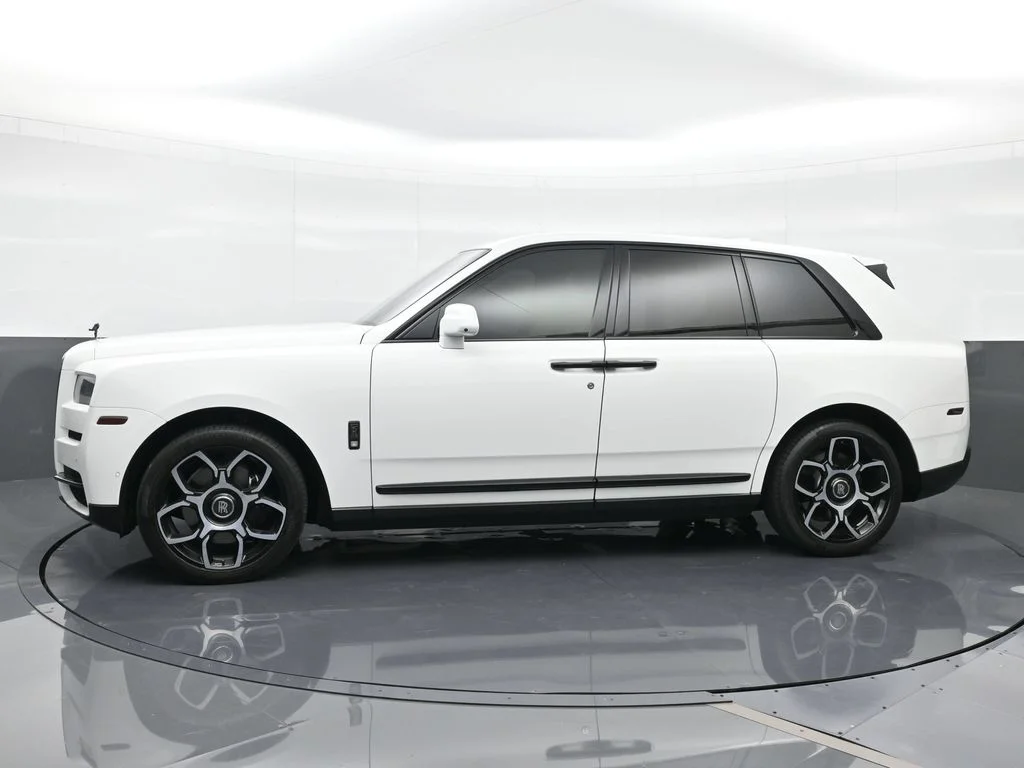 Certified Used 2022 White Rolls-Royce Black Badge image 3