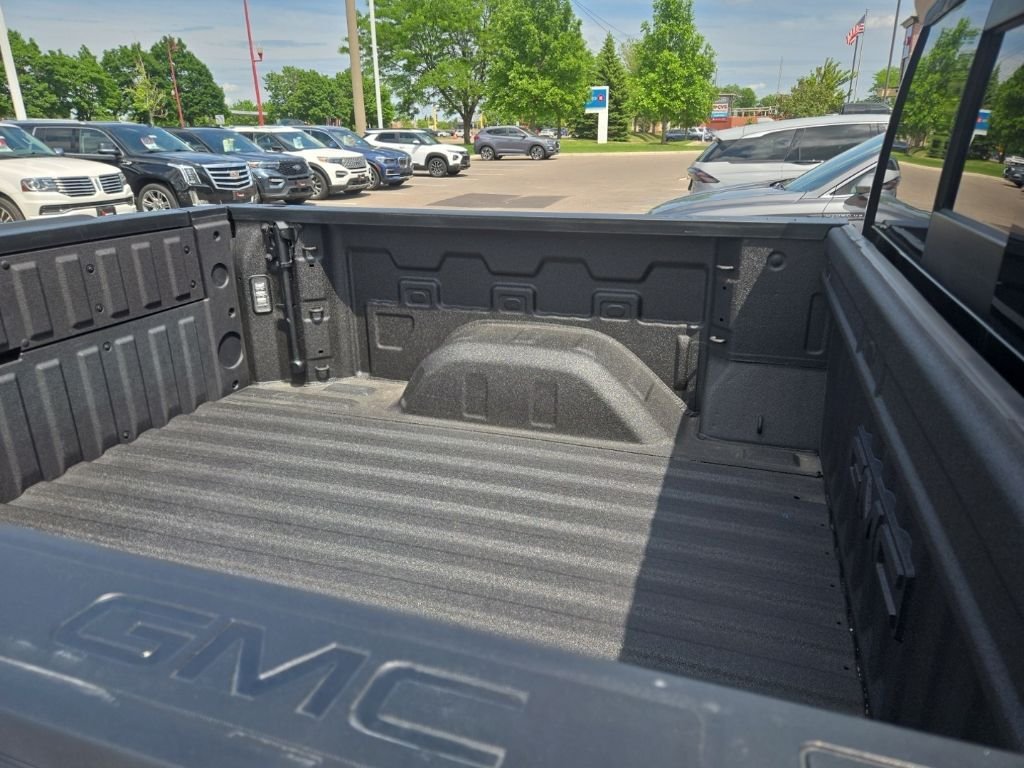 Used 2024 Black GMC SLT image 5