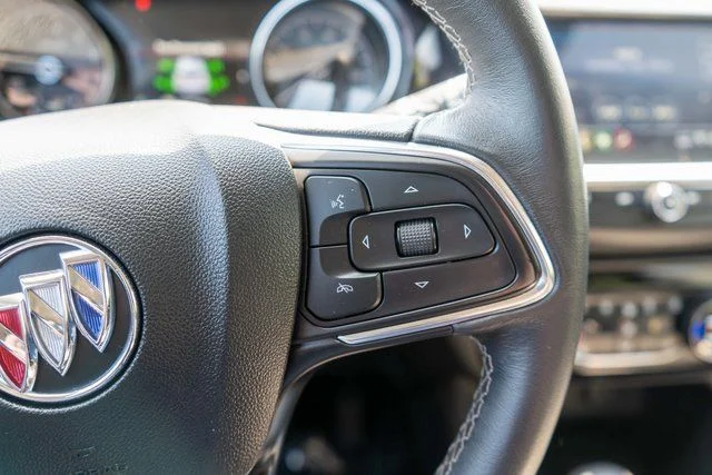 Used 2023 Blue Buick Select image 25